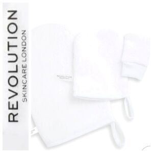 Revolution Beauty Skincare Cleansing Mitts‎